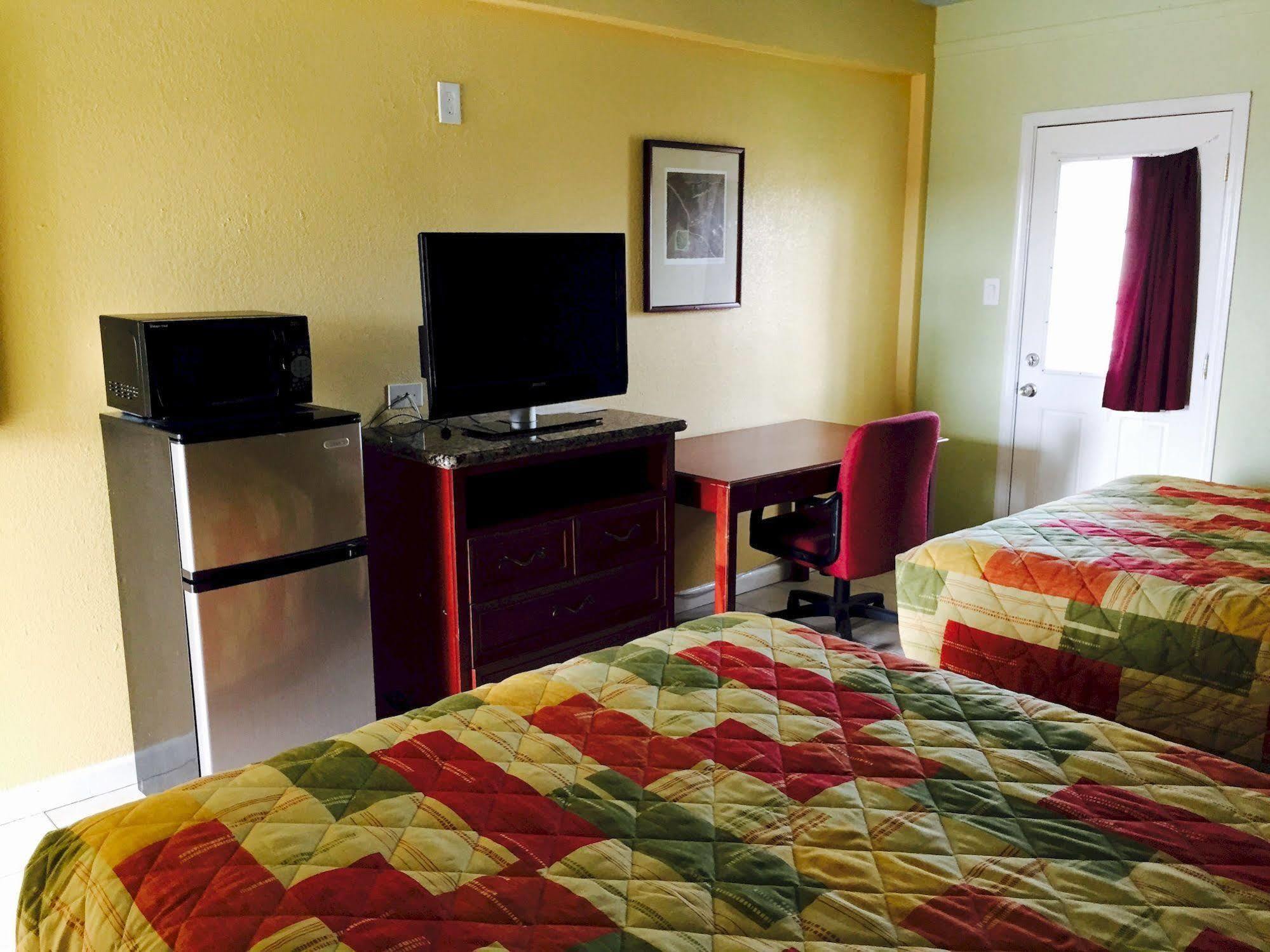Pearl Motel