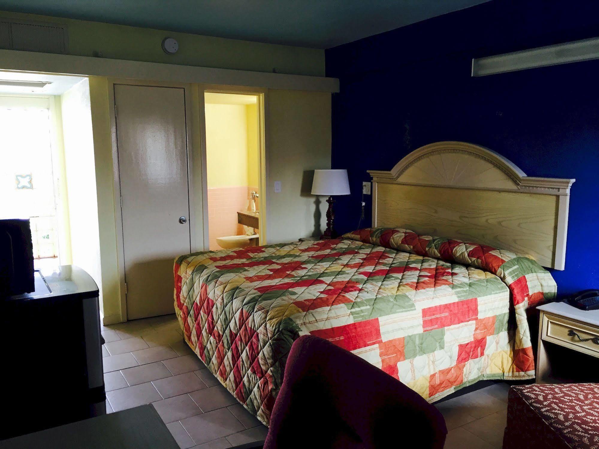 Motel Pearl